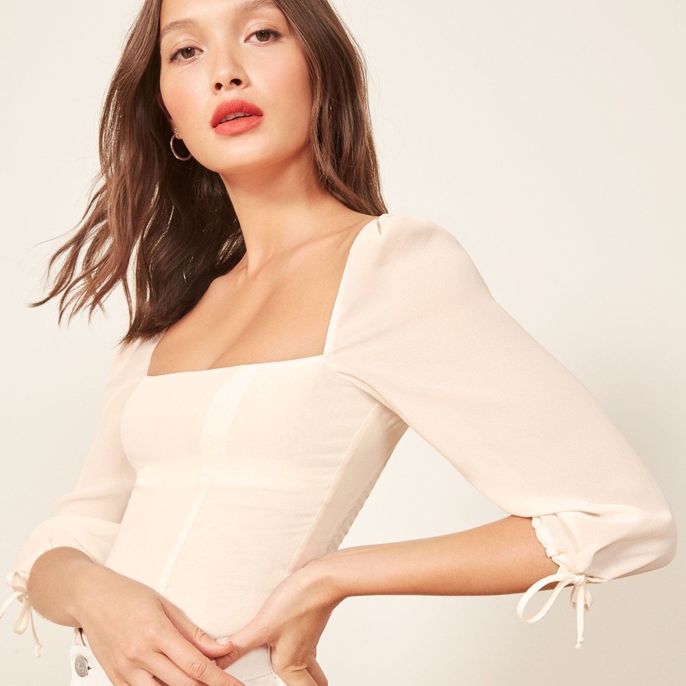 Reformation Grove Top